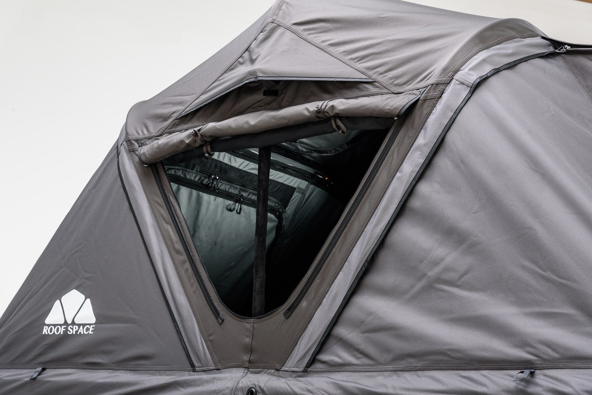 Fenêtre à moustiquaire de la Roof Space 2
