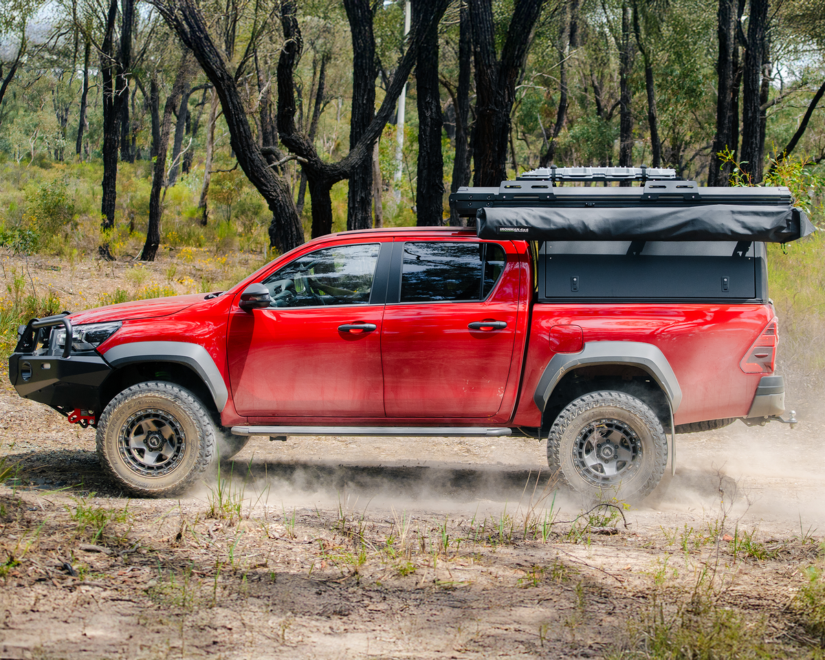 Auvent Deltawing 270° droit autoportant Ironman 4x4