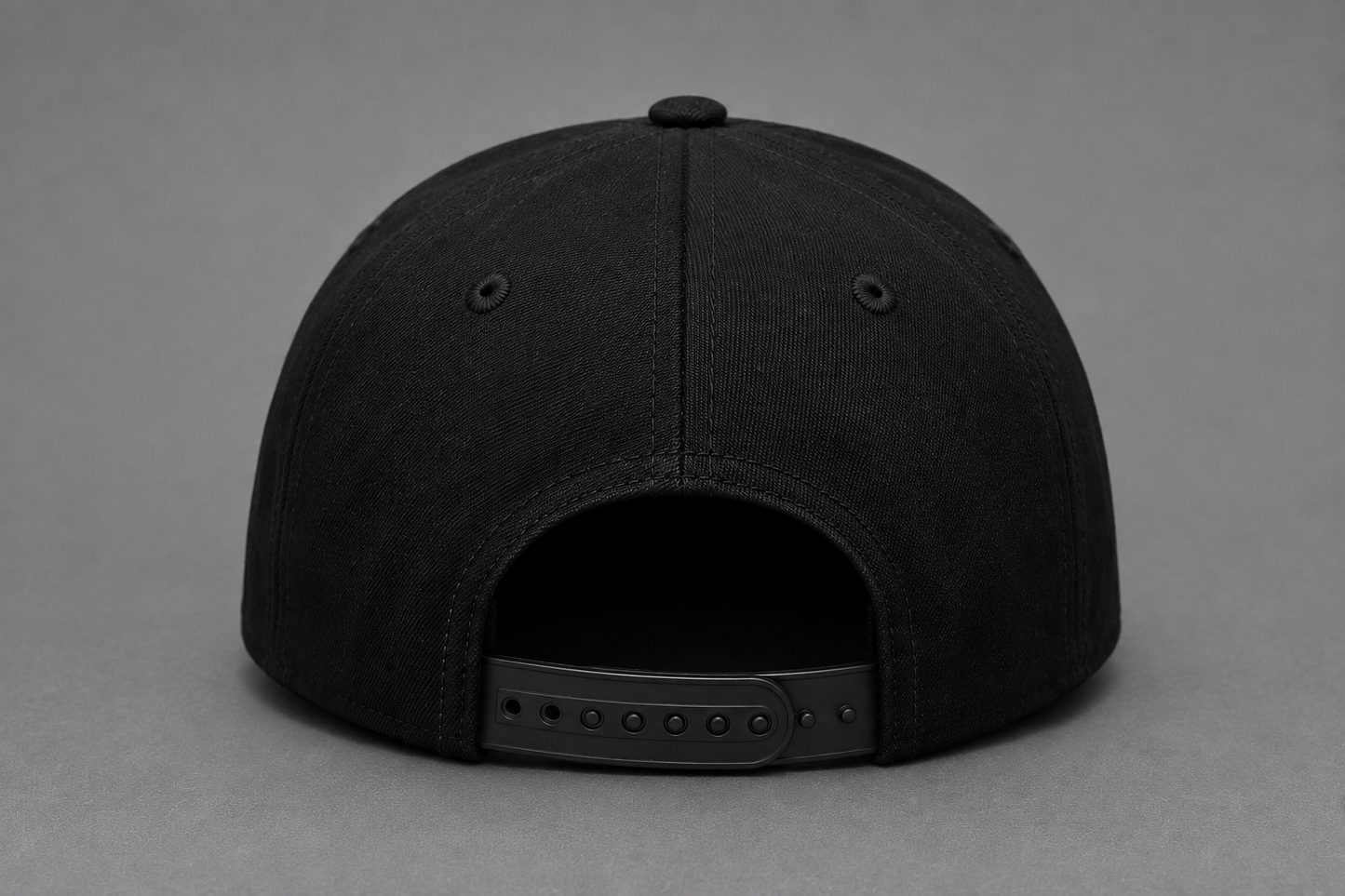 Casquette GPF-Motorsport vue de dos : fermeture arrière réglable