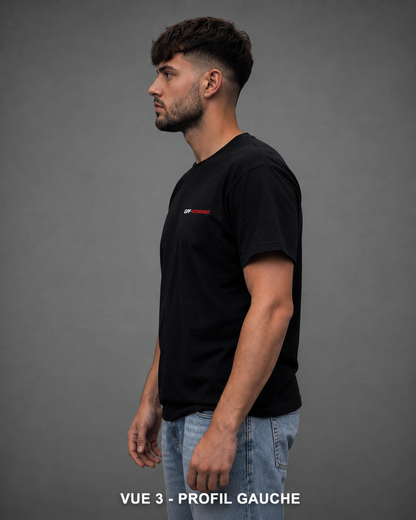T-shirt GPF-Motorsport noir de profil gauche, coupe portée