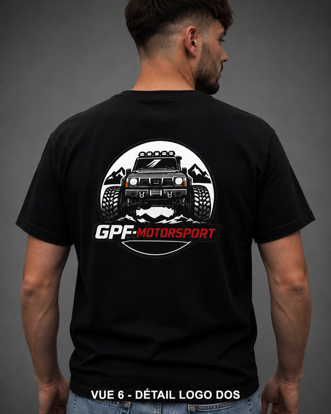 Détail du grand logo 4x4 GPF-Motorsport imprimé au dos du t-shirt noir